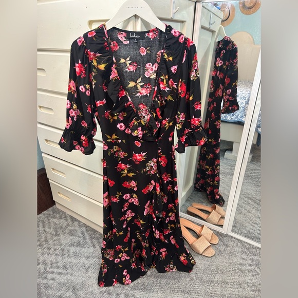 Lulu's Midnight Magic Black Floral Print Ruffled Midi Dress✨ - Picture 4 of 9